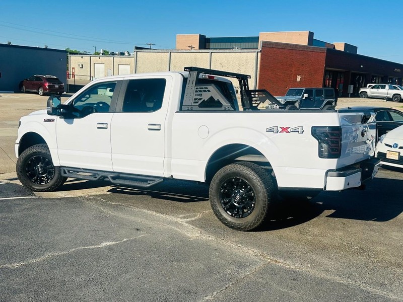 Ford F-150 Vehicle Full-screen Gallery Image 23