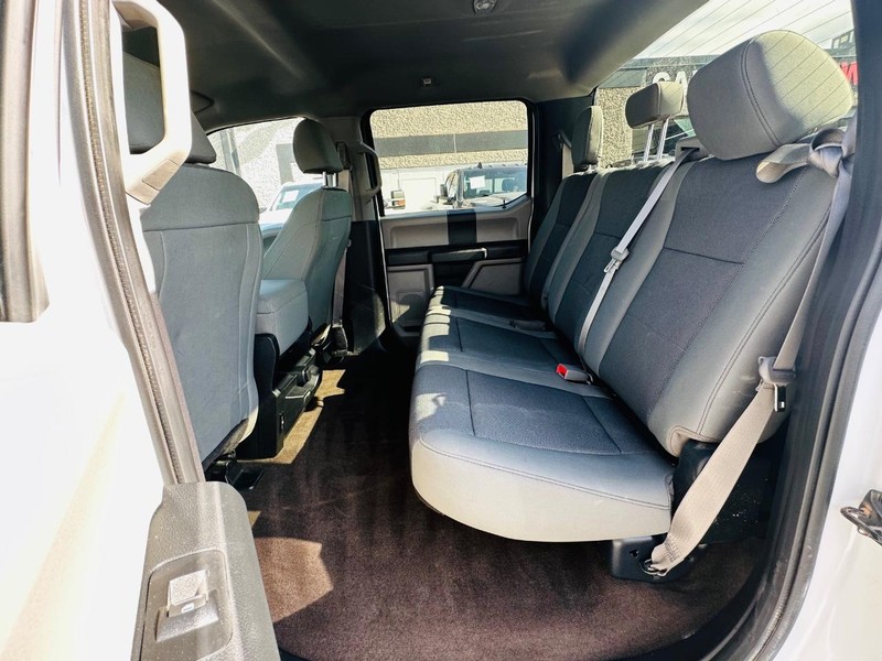 Ford F-150 Vehicle Full-screen Gallery Image 27