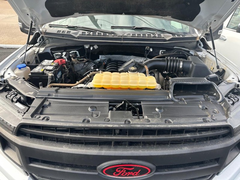 Ford F-150 Vehicle Full-screen Gallery Image 45