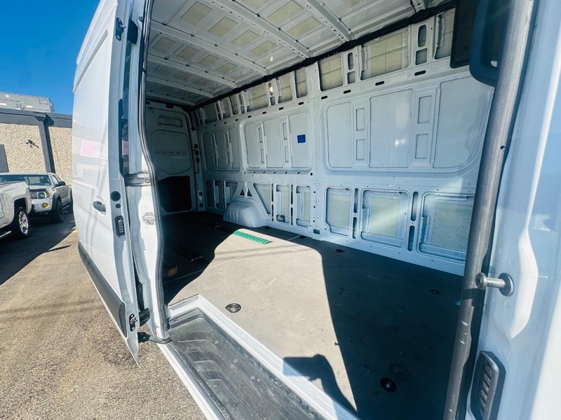 Mercedes-Benz Sprinter Cargo Van Vehicle Full-screen Gallery Image 12