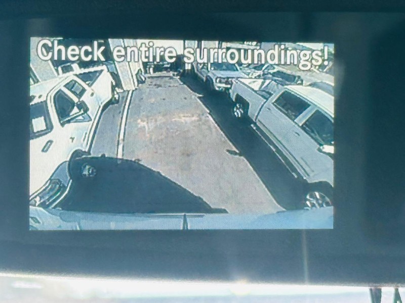 Mercedes-Benz Sprinter Cargo Van Vehicle Full-screen Gallery Image 22