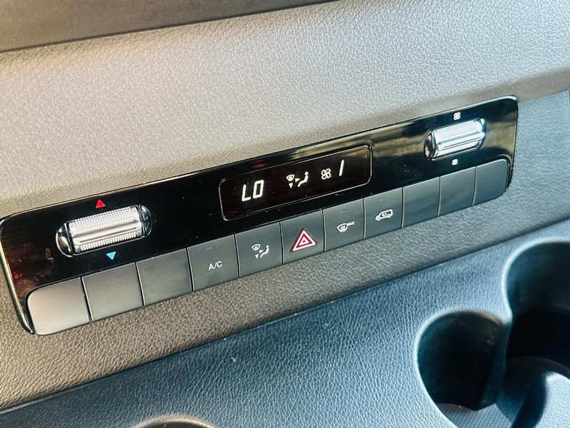 Mercedes-Benz Sprinter Cargo Van Vehicle Full-screen Gallery Image 23