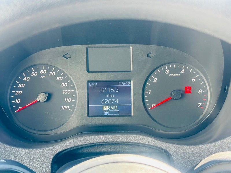 Mercedes-Benz Sprinter Cargo Van Vehicle Full-screen Gallery Image 27