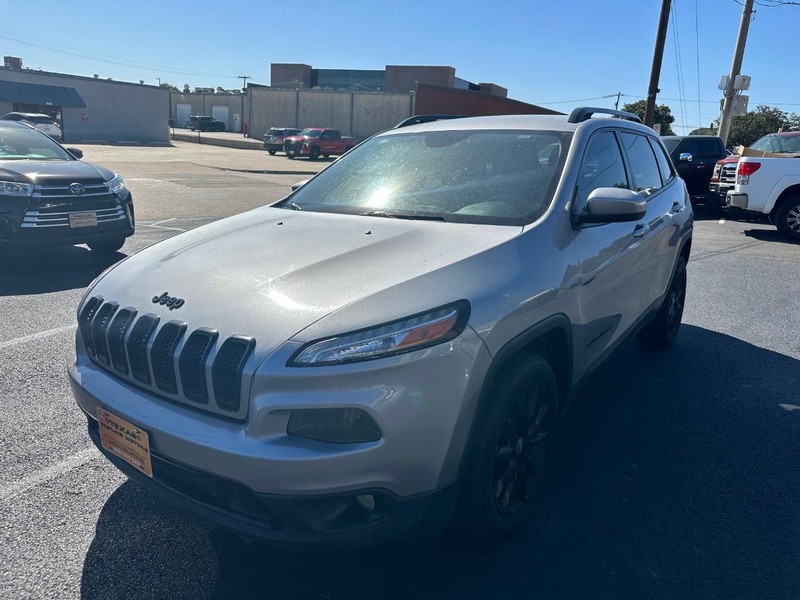Jeep Cherokee Vehicle Full-screen Gallery Image 04