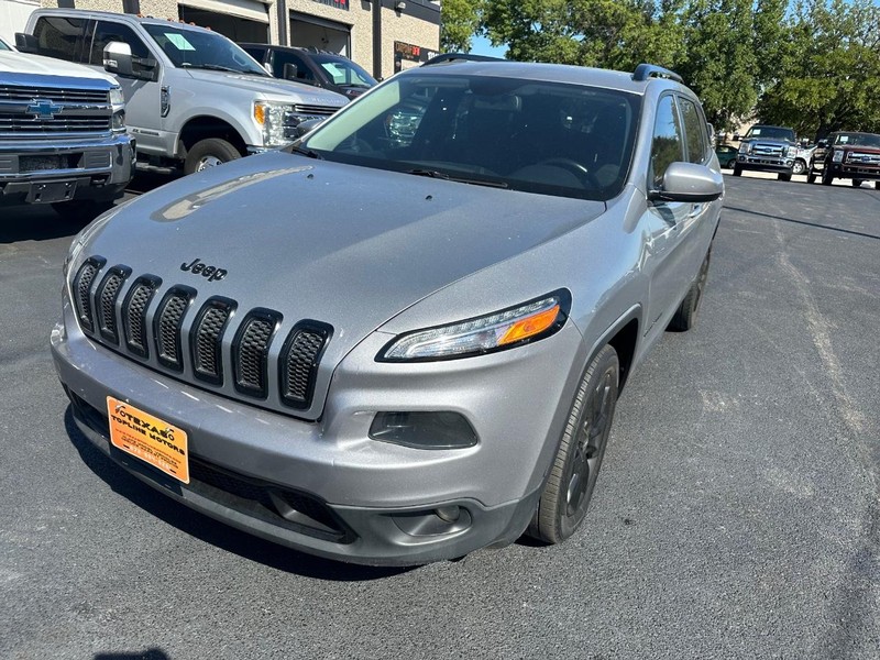 Jeep Cherokee Vehicle Full-screen Gallery Image 14