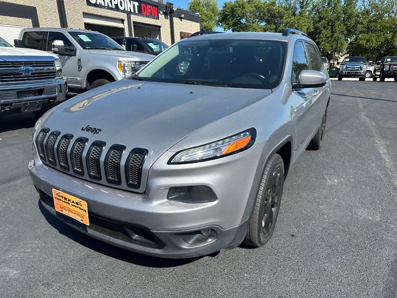 Jeep Cherokee Vehicle Full-screen Gallery Image 15
