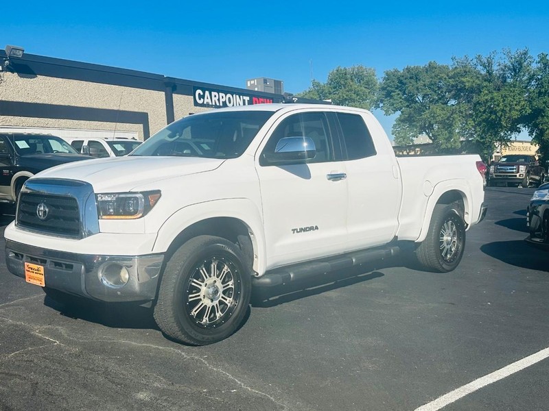 Toyota Tundra 2WD Truck Vehicle Full-screen Gallery Image 04