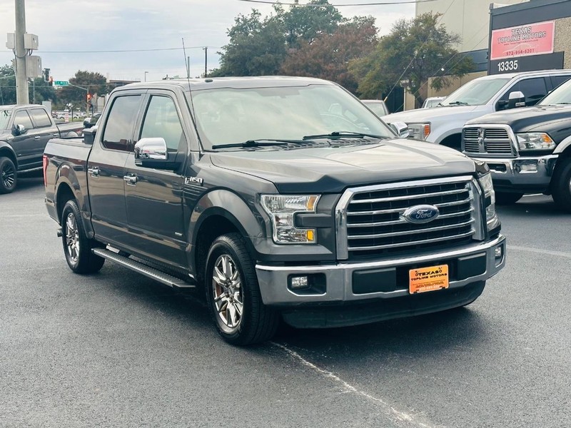 Ford F-150 Vehicle Full-screen Gallery Image 3