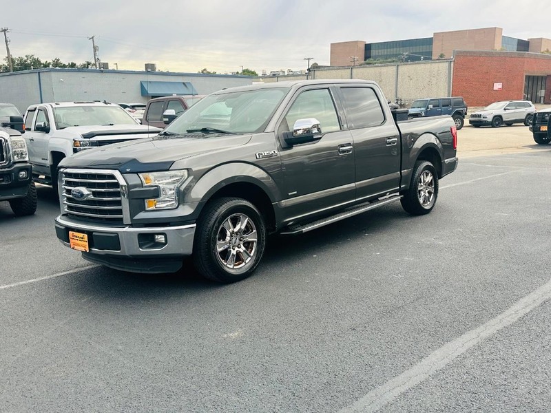 Ford F-150 Vehicle Full-screen Gallery Image 6