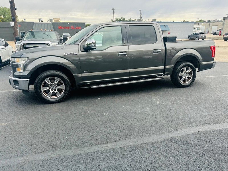 Ford F-150 Vehicle Full-screen Gallery Image 8