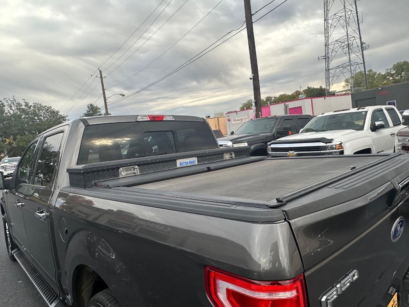 Ford F-150 Vehicle Full-screen Gallery Image 24