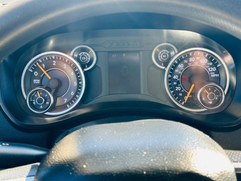 Ram 2500 Vehicle Full-screen Gallery Image 28