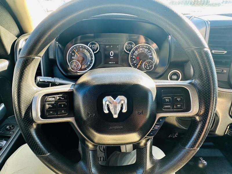 Ram 2500 Vehicle Full-screen Gallery Image 29