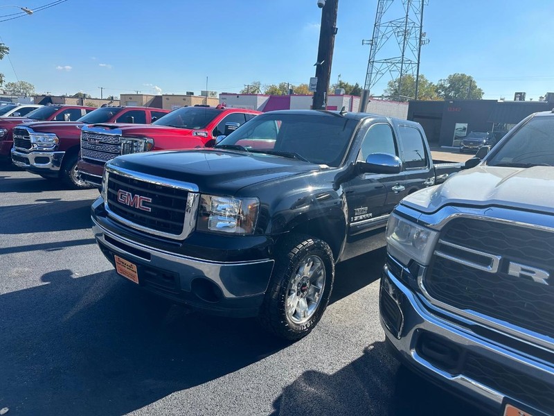 GMC Sierra 1500 Vehicle Full-screen Gallery Image 3