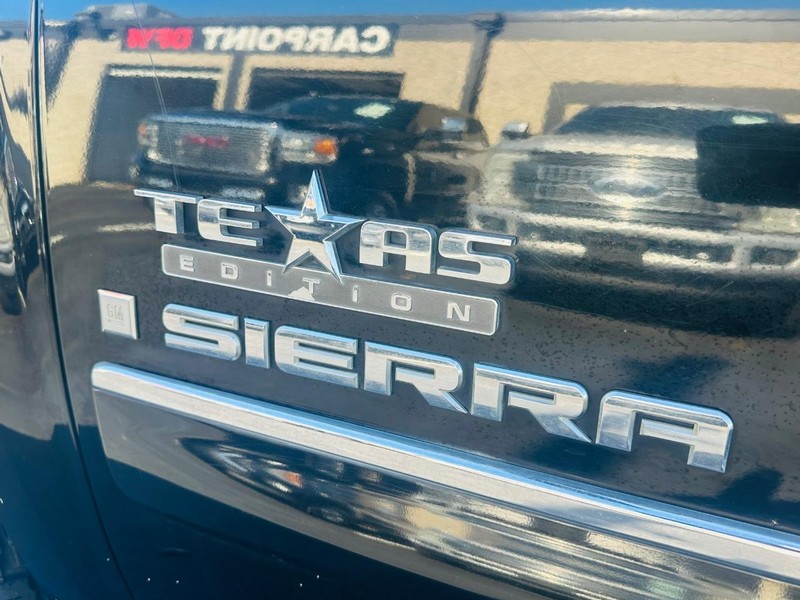 GMC Sierra 1500 Vehicle Full-screen Gallery Image 18