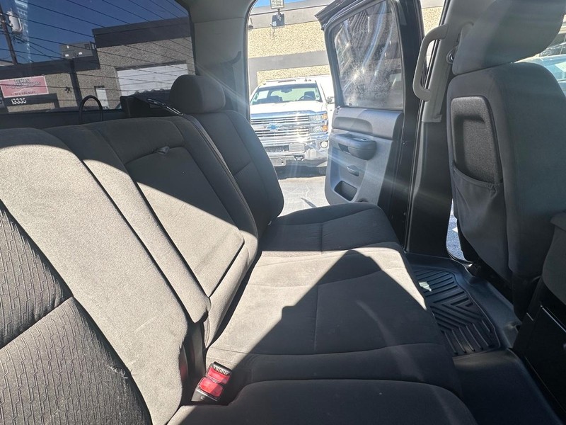 GMC Sierra 1500 Vehicle Full-screen Gallery Image 22