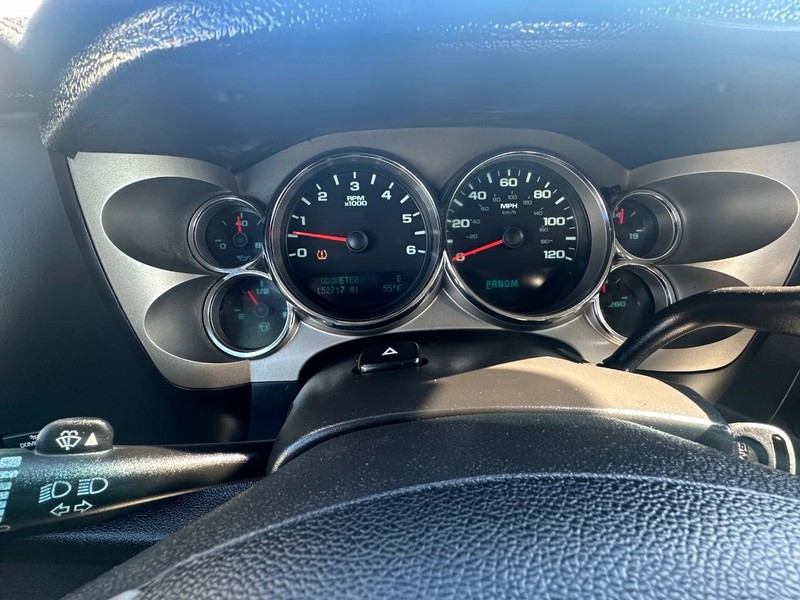 GMC Sierra 1500 Vehicle Full-screen Gallery Image 27