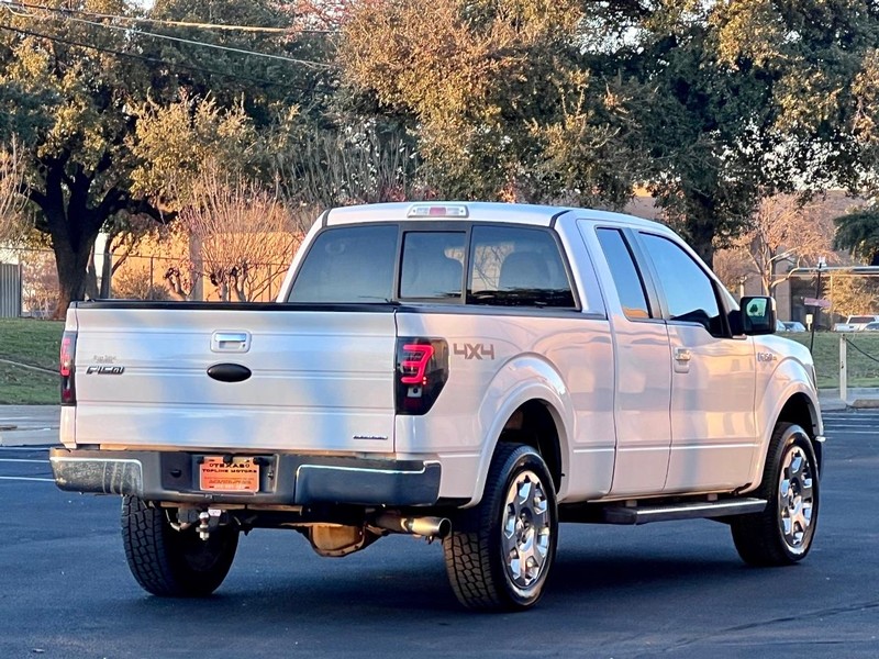 Ford F-150 Vehicle Full-screen Gallery Image 11