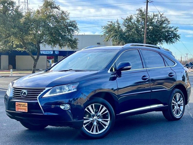 Lexus RX 450h Vehicle Full-screen Gallery Image 3