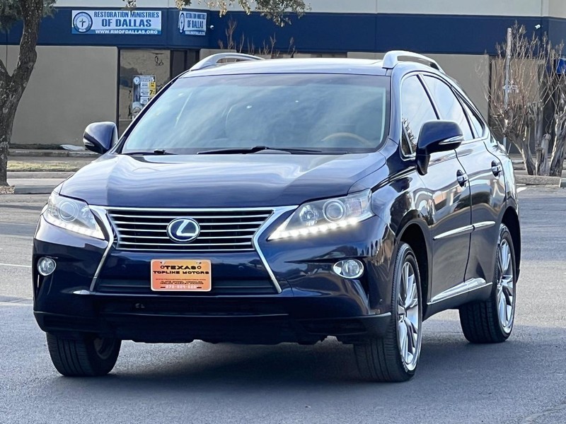 Lexus RX 450h Vehicle Full-screen Gallery Image 5