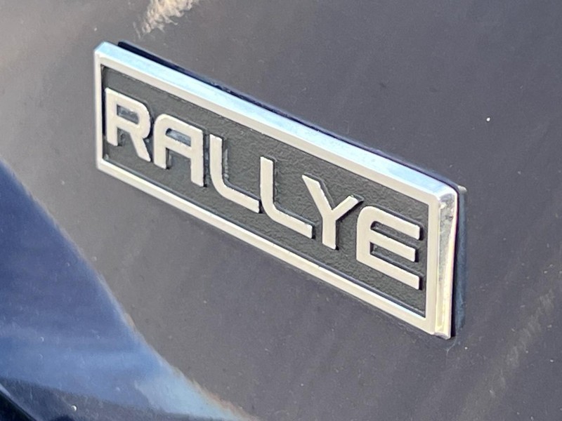 Lexus RX 450h Vehicle Full-screen Gallery Image 17