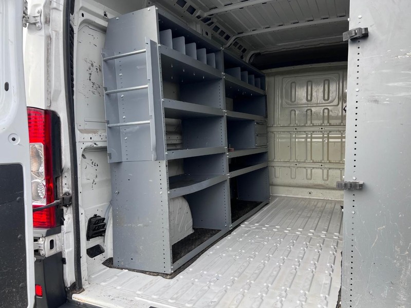 Ram ProMaster Cargo Van Vehicle Full-screen Gallery Image 14