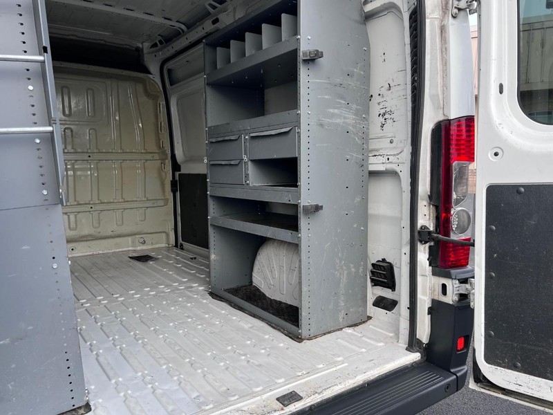 Ram ProMaster Cargo Van Vehicle Full-screen Gallery Image 15