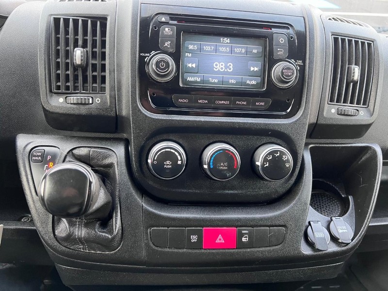 Ram ProMaster Cargo Van Vehicle Full-screen Gallery Image 19