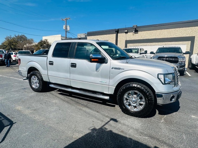 Ford F-150 Vehicle Full-screen Gallery Image 14
