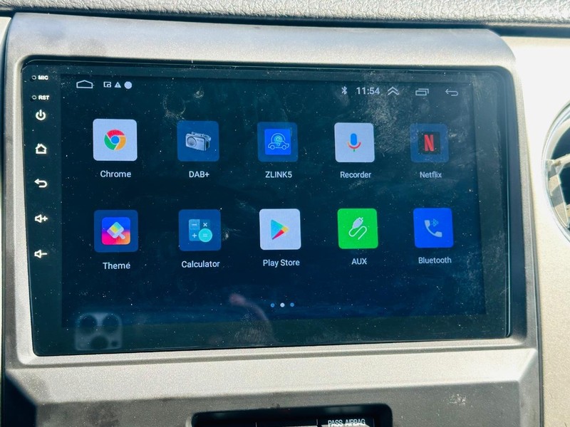 Ford F-150 Vehicle Full-screen Gallery Image 26