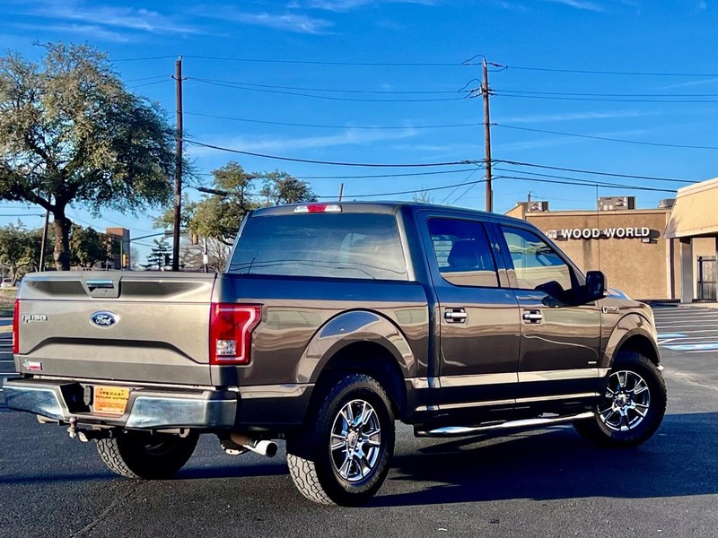 Ford F-150 Vehicle Full-screen Gallery Image 03