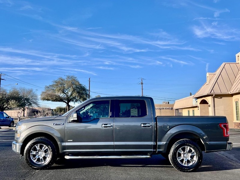 Ford F-150 Vehicle Full-screen Gallery Image 10
