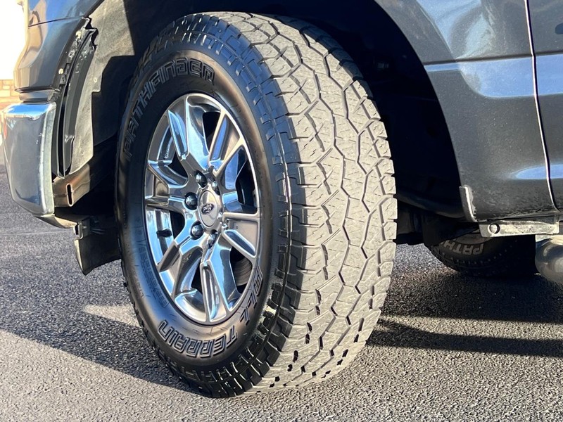 Ford F-150 Vehicle Full-screen Gallery Image 22