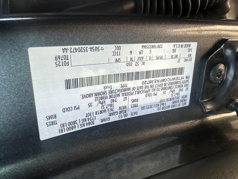 Ford F-150 Vehicle Full-screen Gallery Image 39