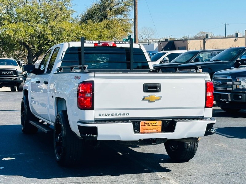 Chevrolet Silverado 1500 Vehicle Full-screen Gallery Image 10