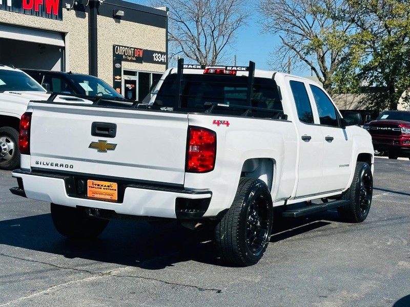 Chevrolet Silverado 1500 Vehicle Full-screen Gallery Image 12