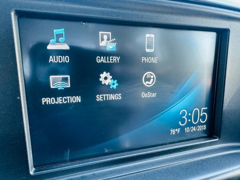 Chevrolet Silverado 1500 Vehicle Full-screen Gallery Image 33