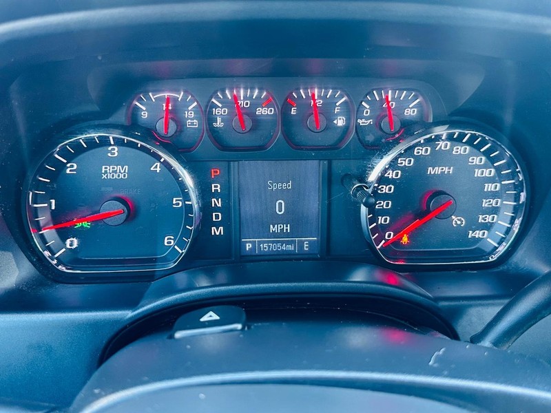 Chevrolet Silverado 1500 Vehicle Full-screen Gallery Image 35