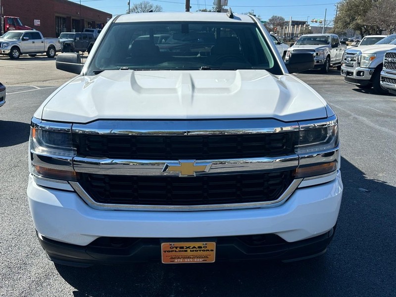 Chevrolet Silverado 1500 Vehicle Full-screen Gallery Image 40