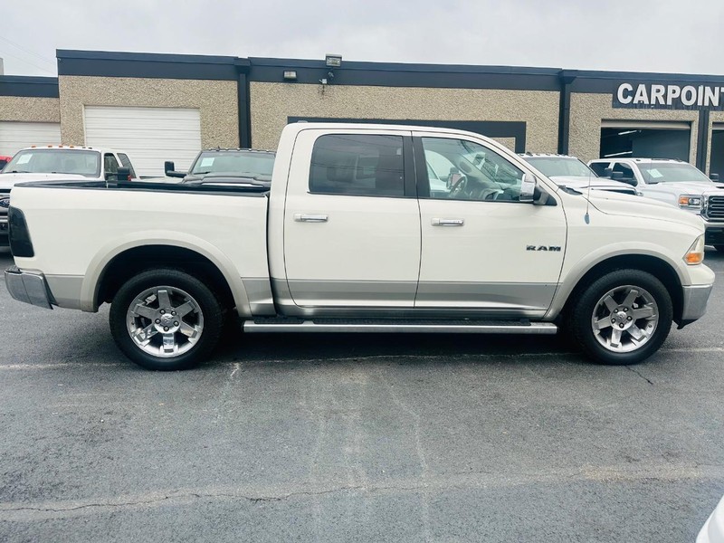 Dodge Ram 1500 Vehicle Full-screen Gallery Image 2