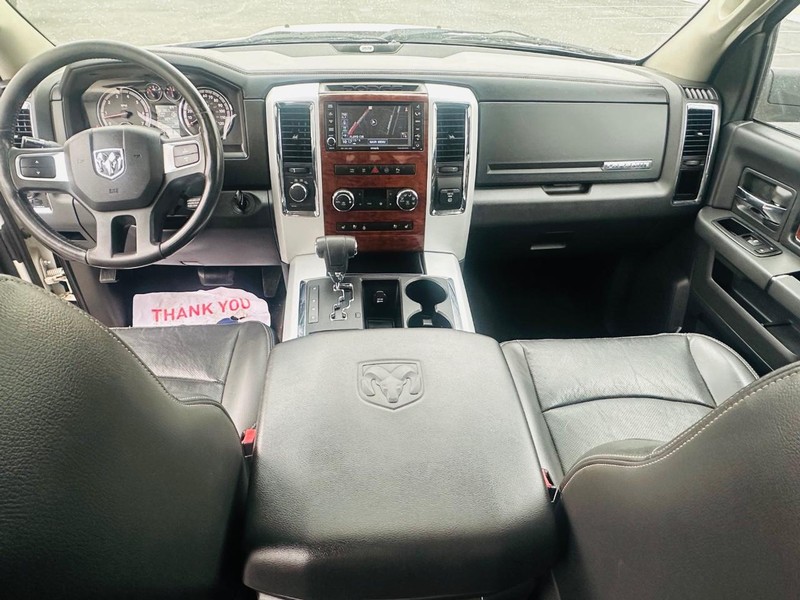 Dodge Ram 1500 Vehicle Full-screen Gallery Image 19