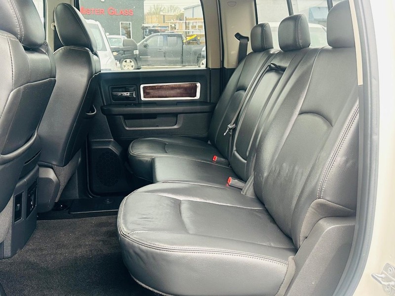 Dodge Ram 1500 Vehicle Full-screen Gallery Image 21