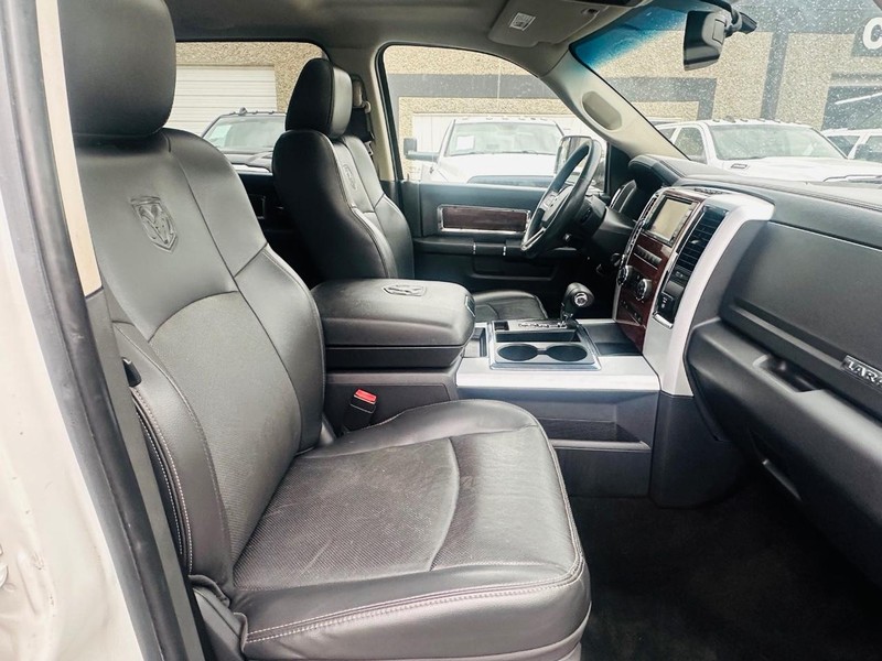 Dodge Ram 1500 Vehicle Full-screen Gallery Image 26