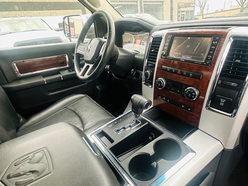 Dodge Ram 1500 Vehicle Full-screen Gallery Image 27