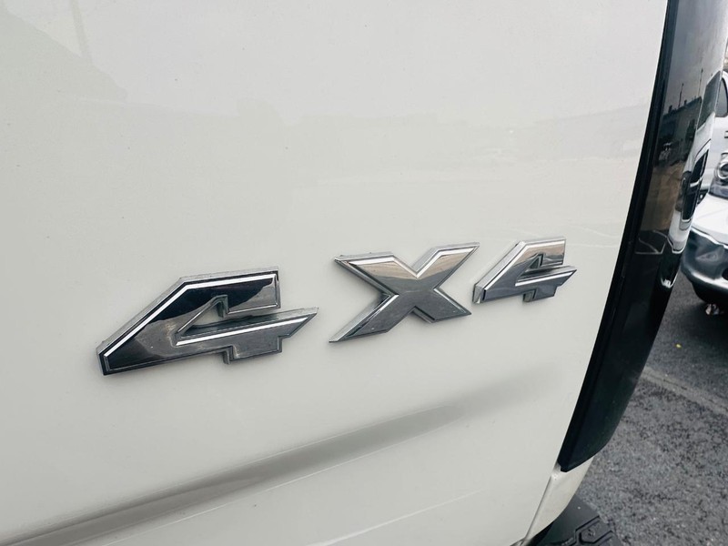 Dodge Ram 1500 Vehicle Full-screen Gallery Image 28