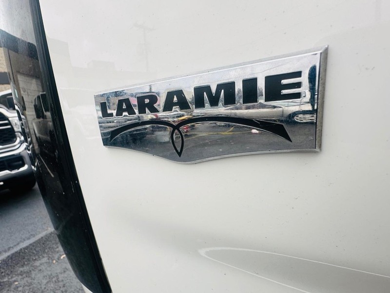 Dodge Ram 1500 Vehicle Full-screen Gallery Image 31