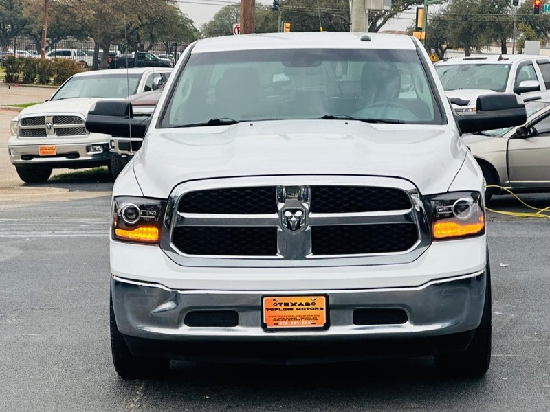 Ram 1500 Classic Vehicle Full-screen Gallery Image 07