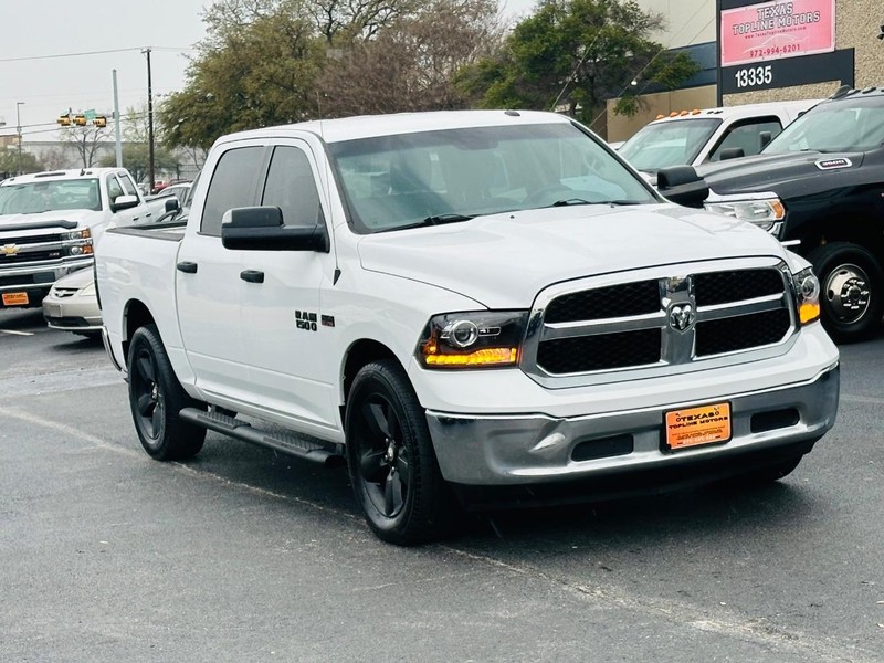 Ram 1500 Classic Vehicle Full-screen Gallery Image 08