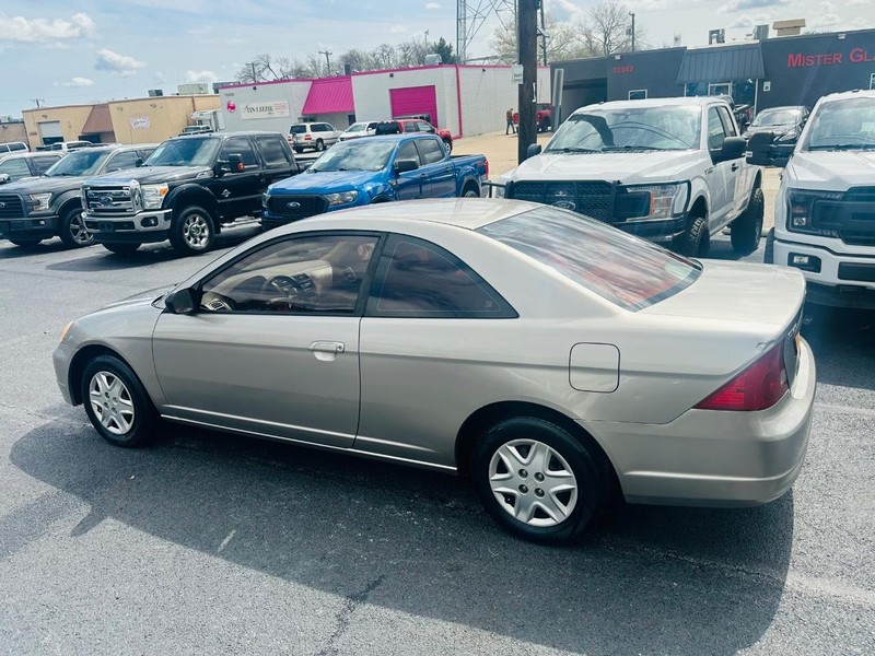 Honda Civic Vehicle Full-screen Gallery Image 09