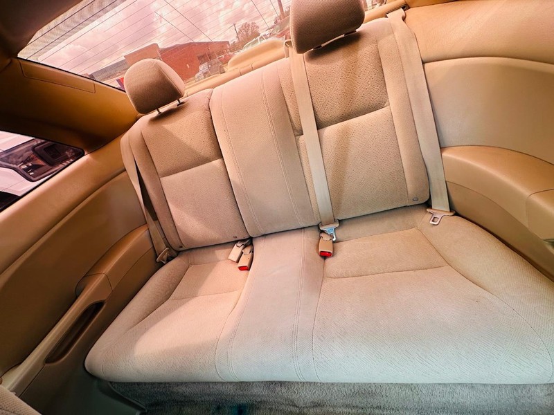 Honda Civic Vehicle Full-screen Gallery Image 15